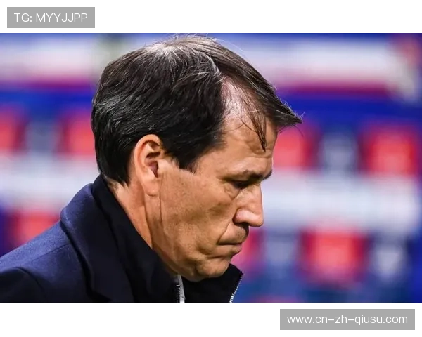 里昂比赛节奏控制能力分析 领先后保守倾向明显